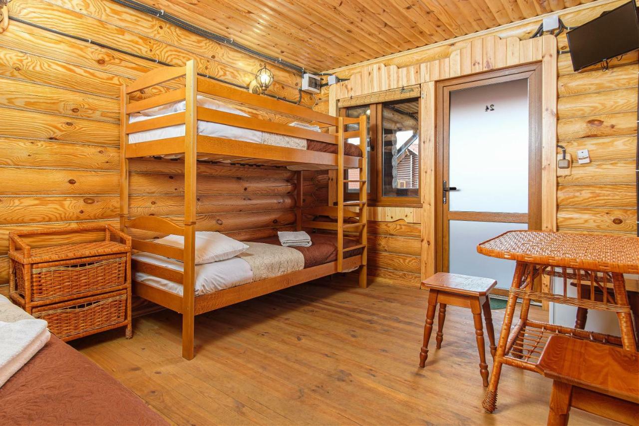 Akvalis Комплекс Для Отдыха Hotel Burlach'ya Balka Exterior foto